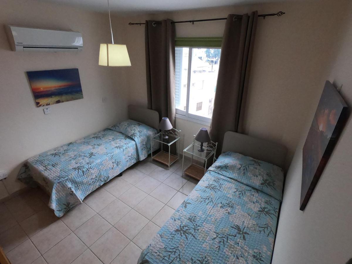 Amelia Two Bedroom Apartment - 201 Paphos Exterior photo